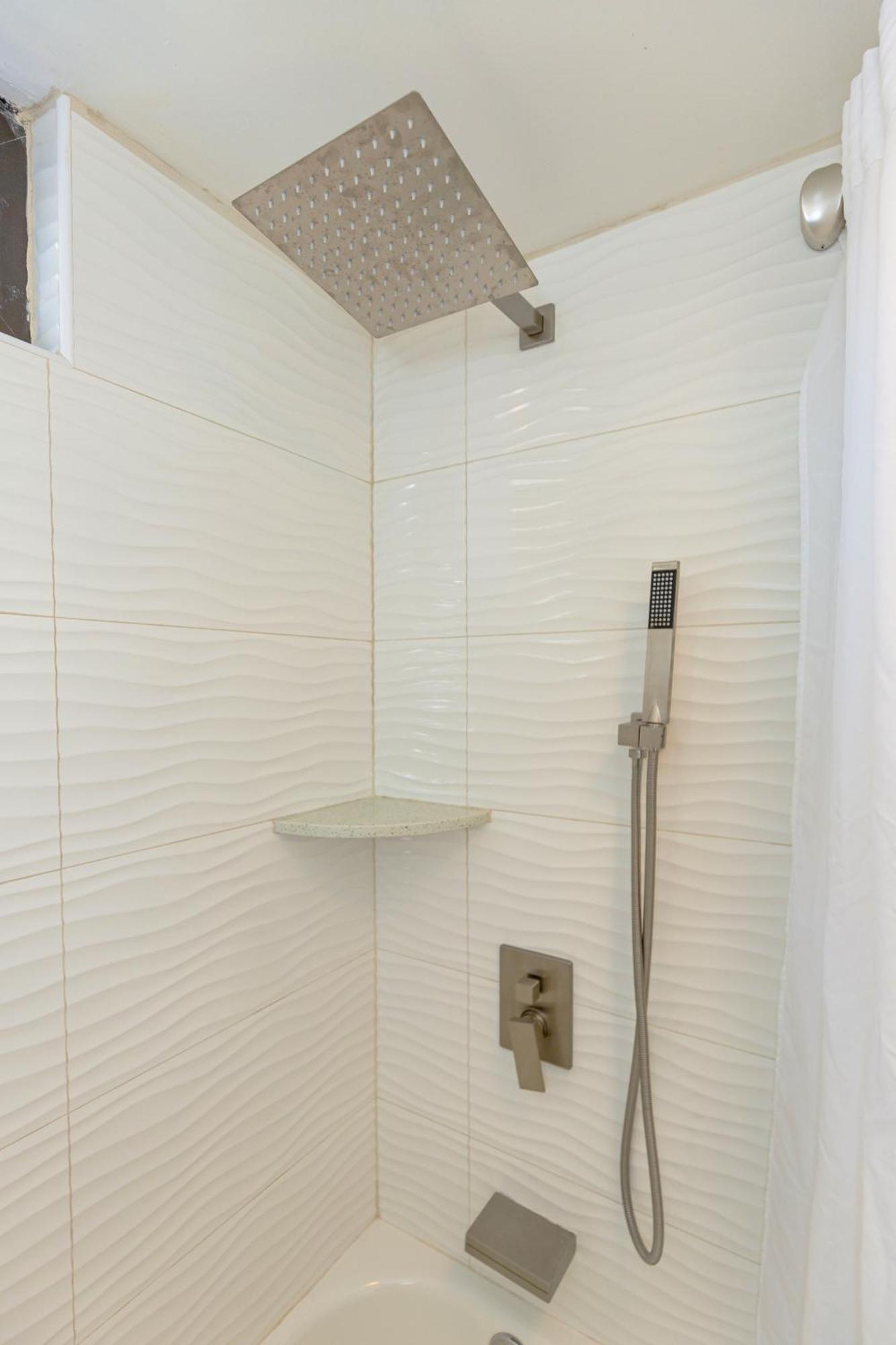 Renovated Ocean View Suite, Near Beach, Free Parking Honolulu Dış mekan fotoğraf